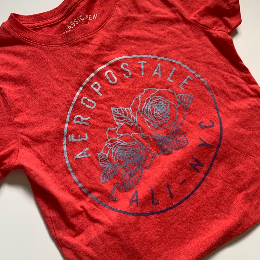 Aero juniors t-shirt size small.